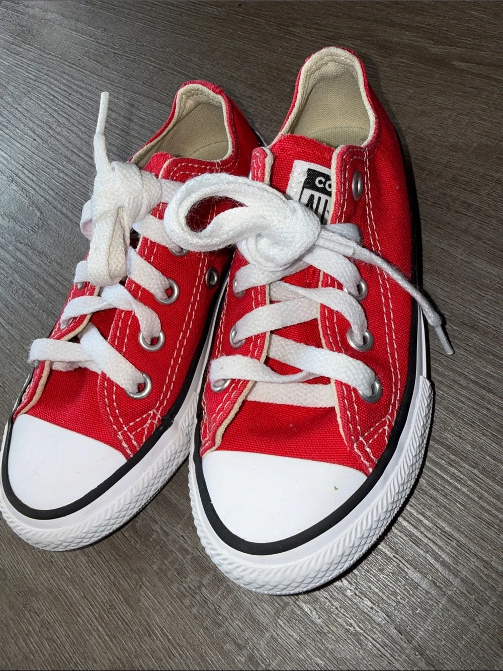 Converse Chuck Taylor All Star Low Top Sneakers Red Canvas Kids Size 10.5